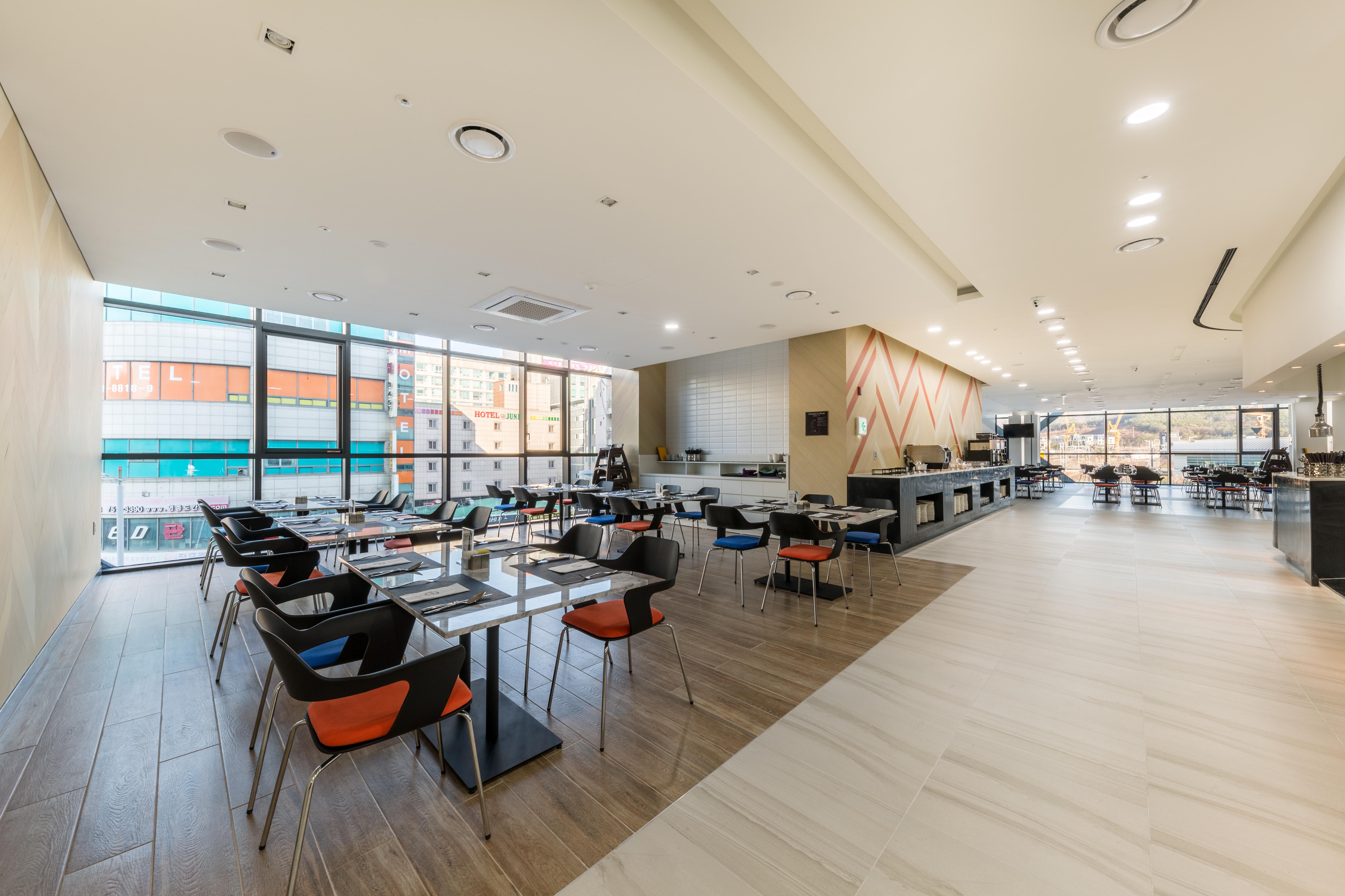 Howard Johnson By Wyndham Incheon Airport Εξωτερικό φωτογραφία