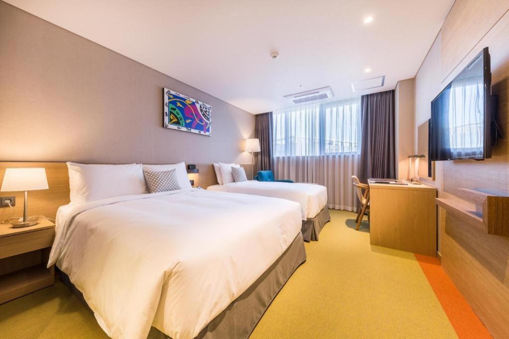 Howard Johnson By Wyndham Incheon Airport Εξωτερικό φωτογραφία