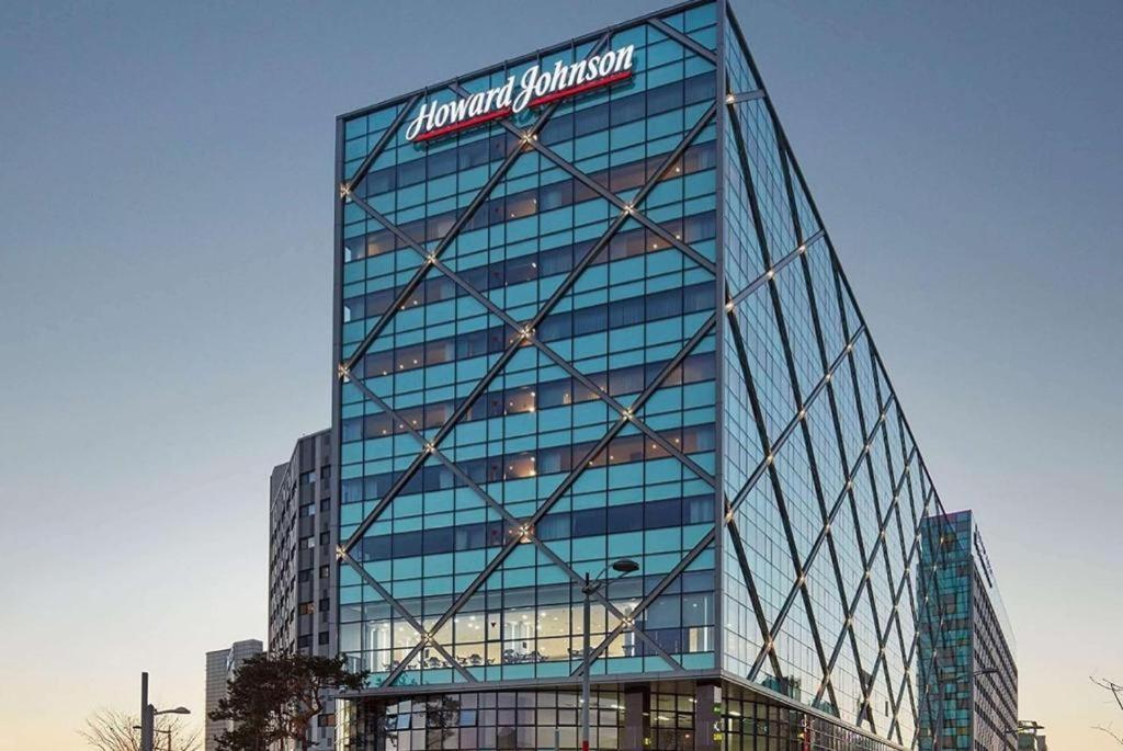 Howard Johnson By Wyndham Incheon Airport Εξωτερικό φωτογραφία