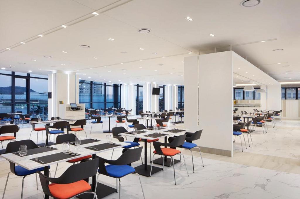 Howard Johnson By Wyndham Incheon Airport Εξωτερικό φωτογραφία